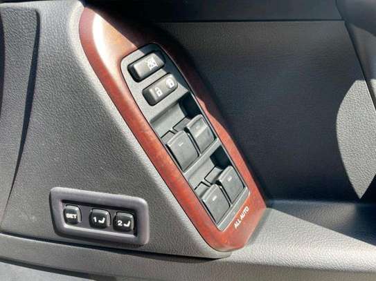 TOYOTA PRADO TZG (DIESEL 4000cc) image 7