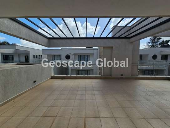 5 Bed Townhouse with En Suite in Lavington image 6