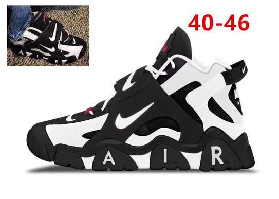Basketball Unisex Shoes NIKE Air BARRAGE Black/White Sneakers image 1