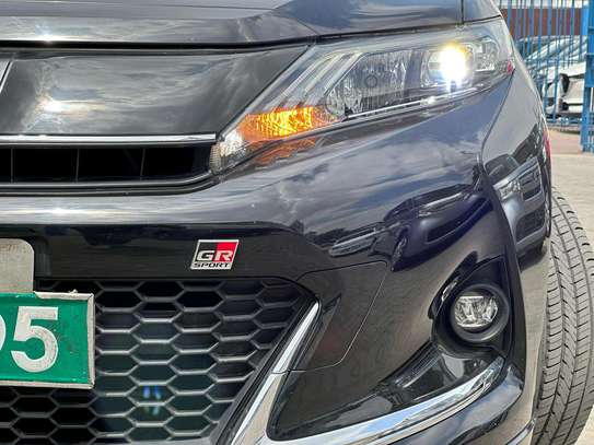 Toyota Harrier GR Black 2018 Sunroof image 6