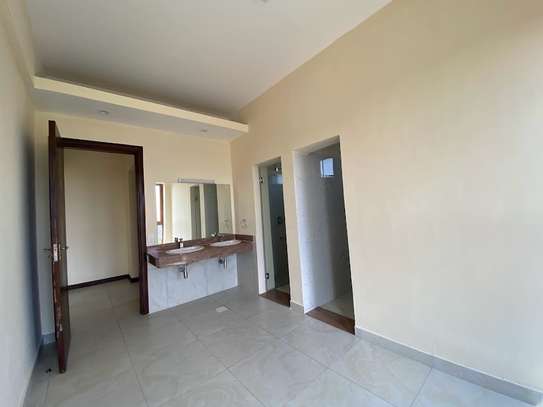 5 bedroom apartment for sale in Lavington image 18