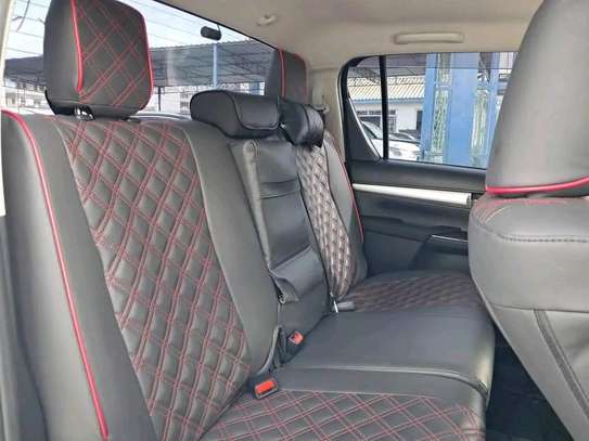 Toyota Hilux Double cabin 2021 image 7
