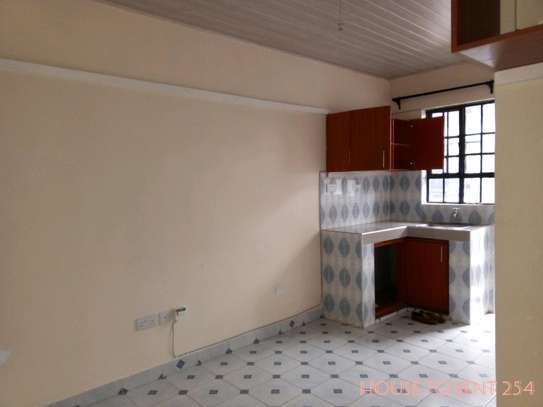 BEDSITTER AVAILABLE TO RENT IN 87 WAIYAKI WAY image 8