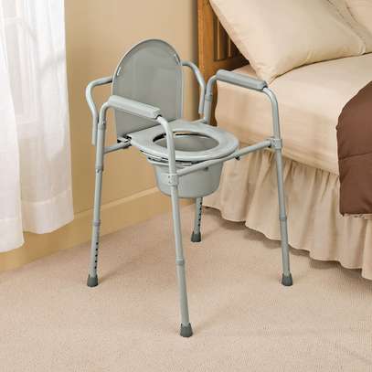 BUY TOILET CHAIR WITH REMOVABLE BUCKET FO SALE KENYA image 4