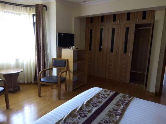 Serviced 2 Bed Apartment with En Suite at Nyari Central image 1