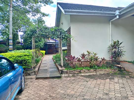 4 Bed House with En Suite at Ngong Rd image 2