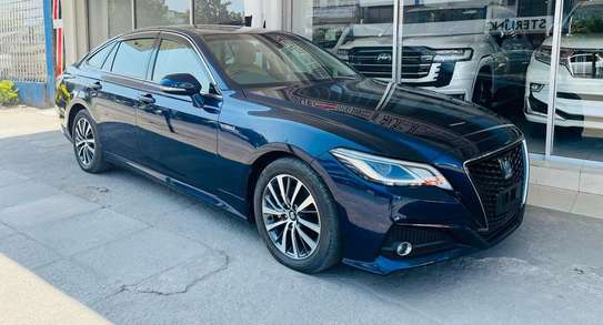 Toyota Crown 2018 image 4