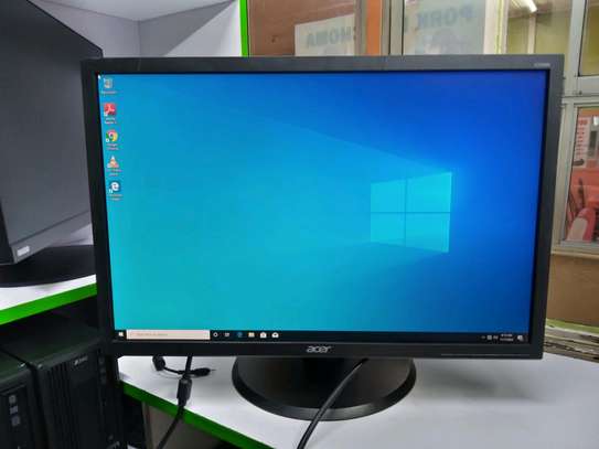 Acer slim 22 inch monitor image 2