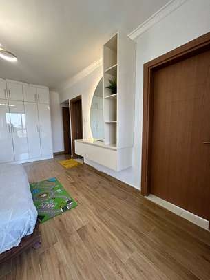 3 Bed Apartment with En Suite at Rose Avenue image 3