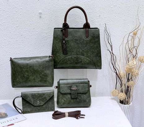 Fashion green Quality handbags image 1
