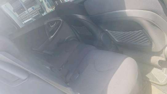 Toyota rav4 image 3