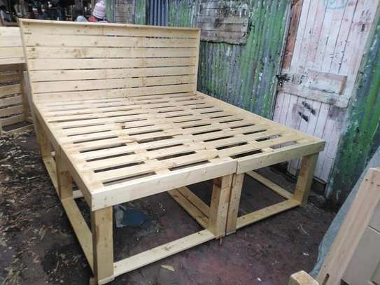 Queen Size Pallets Beds image 5