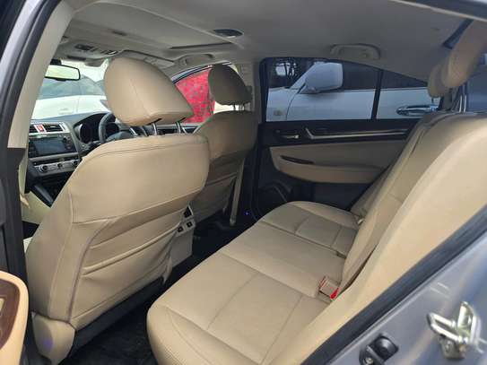 Subaru legacy B4 image 9