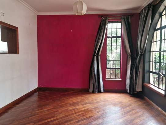 4 Bed House with En Suite at Lavington image 14