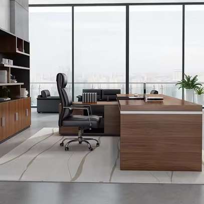 Office Desk: 2 Meter Executive Office Desk image 5