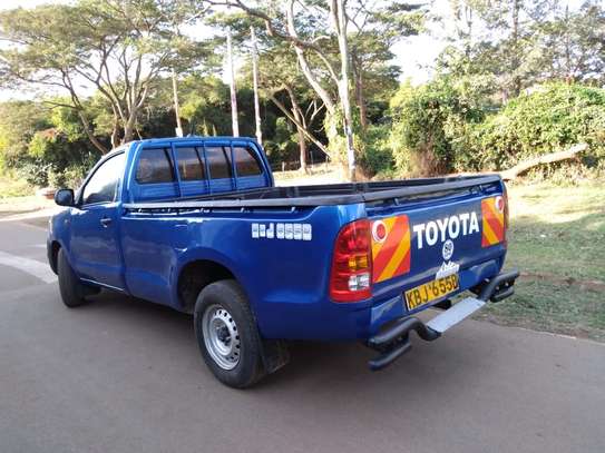 Toyota Hilux 2009 Local image 6
