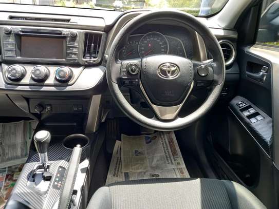 Toyota Rav 4 2015 petrol 2000CC. image 3