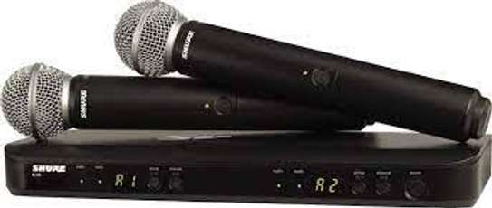 Shure wireless microphone for Hire image 1