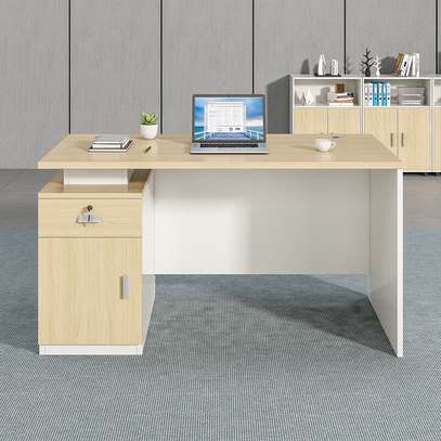Office Desk: Executive Desk With Spacious Sturdy Top image 2