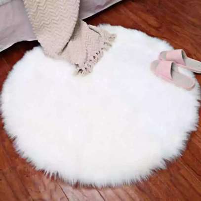 ADORABLE ROUNDED FUR MATS image 1