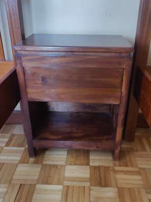 Single bed for sale in very good condition image 5