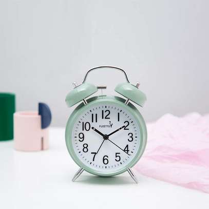 Bell Alarm Clock with Three Dimensional Dial Simple image 3