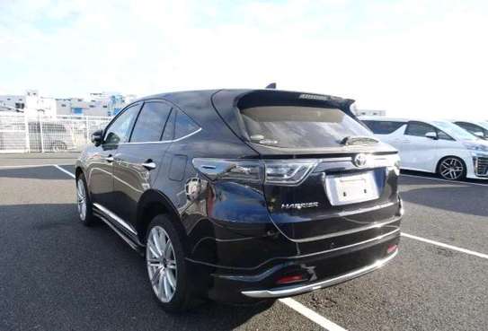 TOYOTA HARRIER NEW IMPORT. image 6