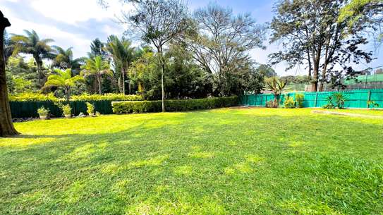 5 Bed House with En Suite at Gigiri image 20