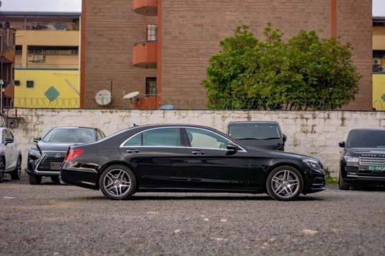 Mercedes Benz S550 image 3