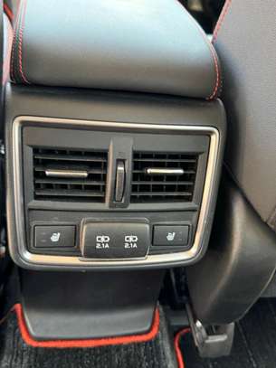 Subaru Forester X-brake 2018 white image 11