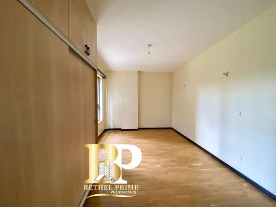 2 Bed Apartment with En Suite in General Mathenge image 12