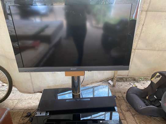 Ex-UK Sony LCD Sony TV, Stand and Home theatre image 3