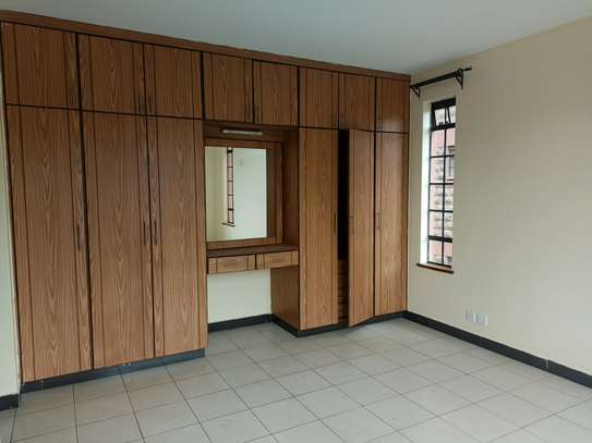 3 Bed Apartment with En Suite in Lavington image 14