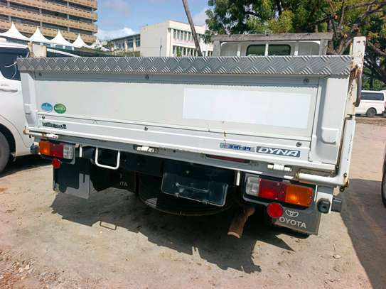 Toyota Dyna 3tones image 6
