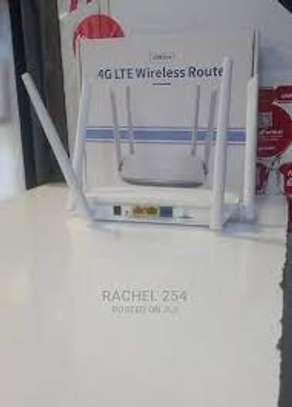 Wireless Router with 4 High-gain  SIM Card Slot image 3