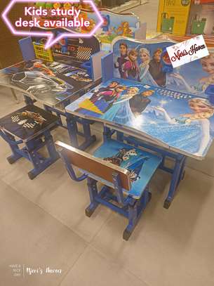 Kids study desk image 3