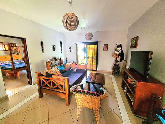 6 Bed Villa with En Suite in Diani image 5