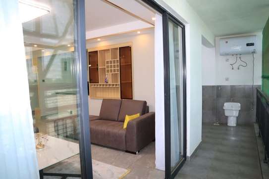 Serviced 3 Bed Apartment with Swimming Pool in Kilimani image 12