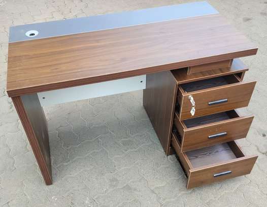 Office Desk: 140CM Brown Corporate Office Desk image 2