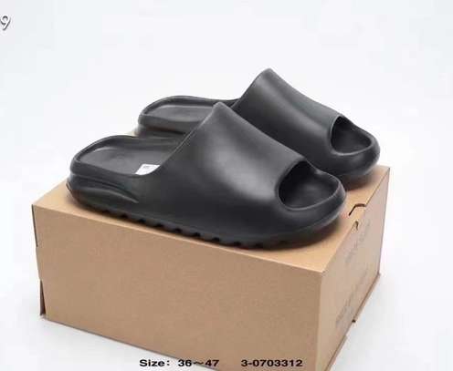 Adidas Yeezy Slide Pure Black Casual Shoes image 2