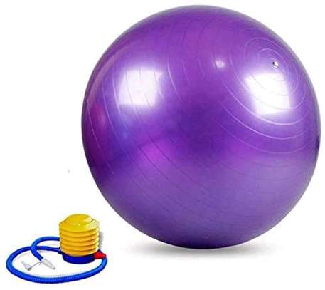 Yoga balls (75cm) image 1
