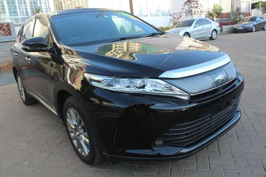 Toyota Harrier Leather Sunroof 2019 44,000 Kms image 1