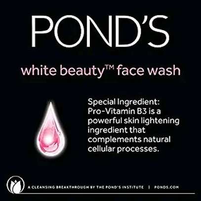 Pond's White Beauty Spot Less Fairness Face Wash image 2