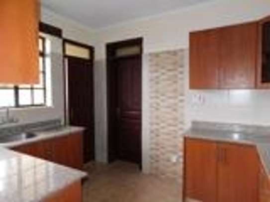 3 Bed Apartment with En Suite in Kiambu Road image 27