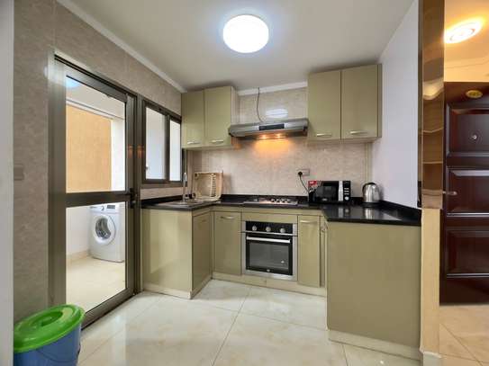 Serviced 1 Bed Apartment with En Suite in Kileleshwa image 5
