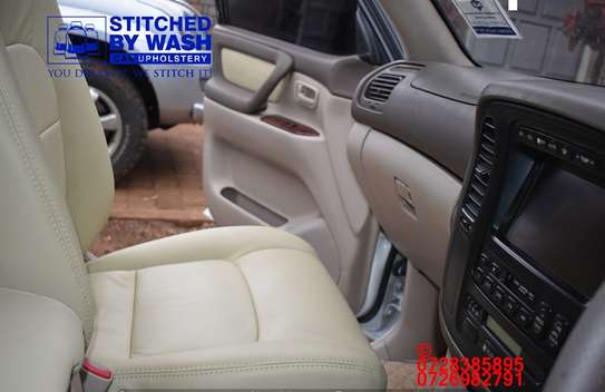 Landcruiser 100 series interior upholstery image 3
