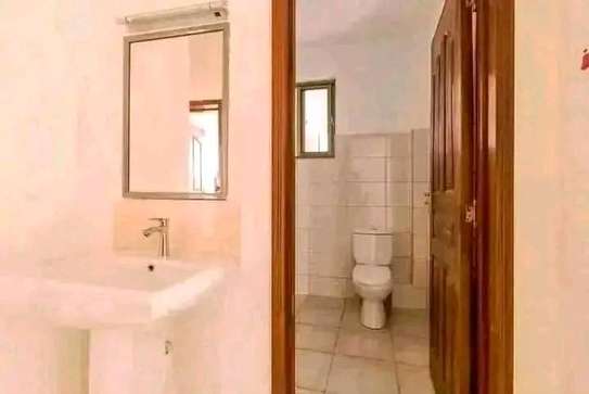 3 bedrooms apartment for sale in Athi River image 4