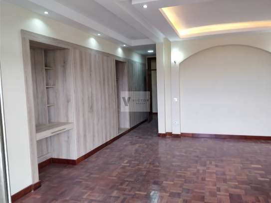 3 Bed Apartment with En Suite at Othaya Road image 10