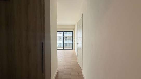 1 Bed Apartment with En Suite in Valley Arcade image 14