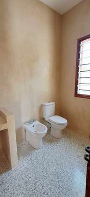 3 Bed Villa in Watamu image 1